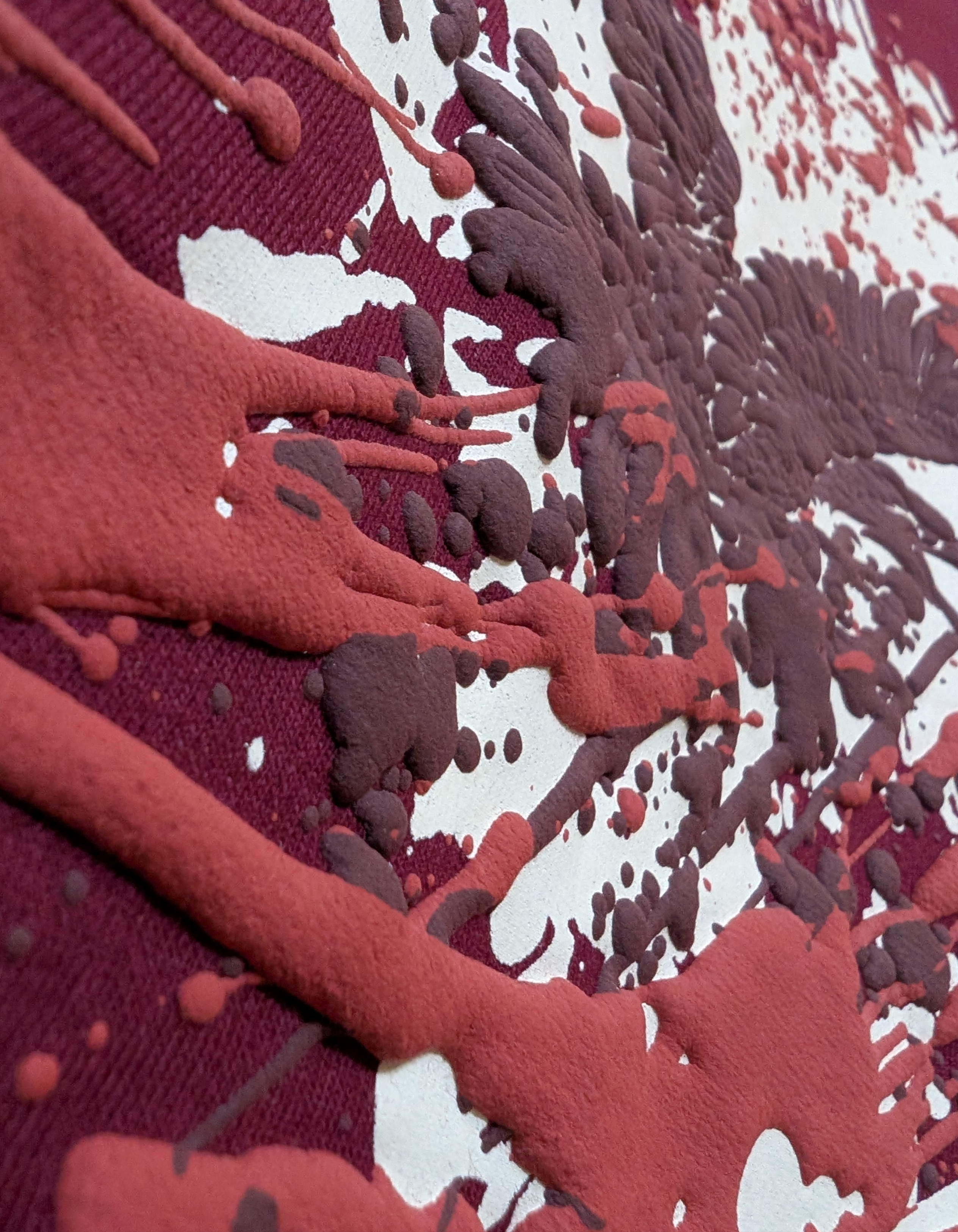 EMBOSE MAROON OVERSIZE T SHIRT ELVYBE