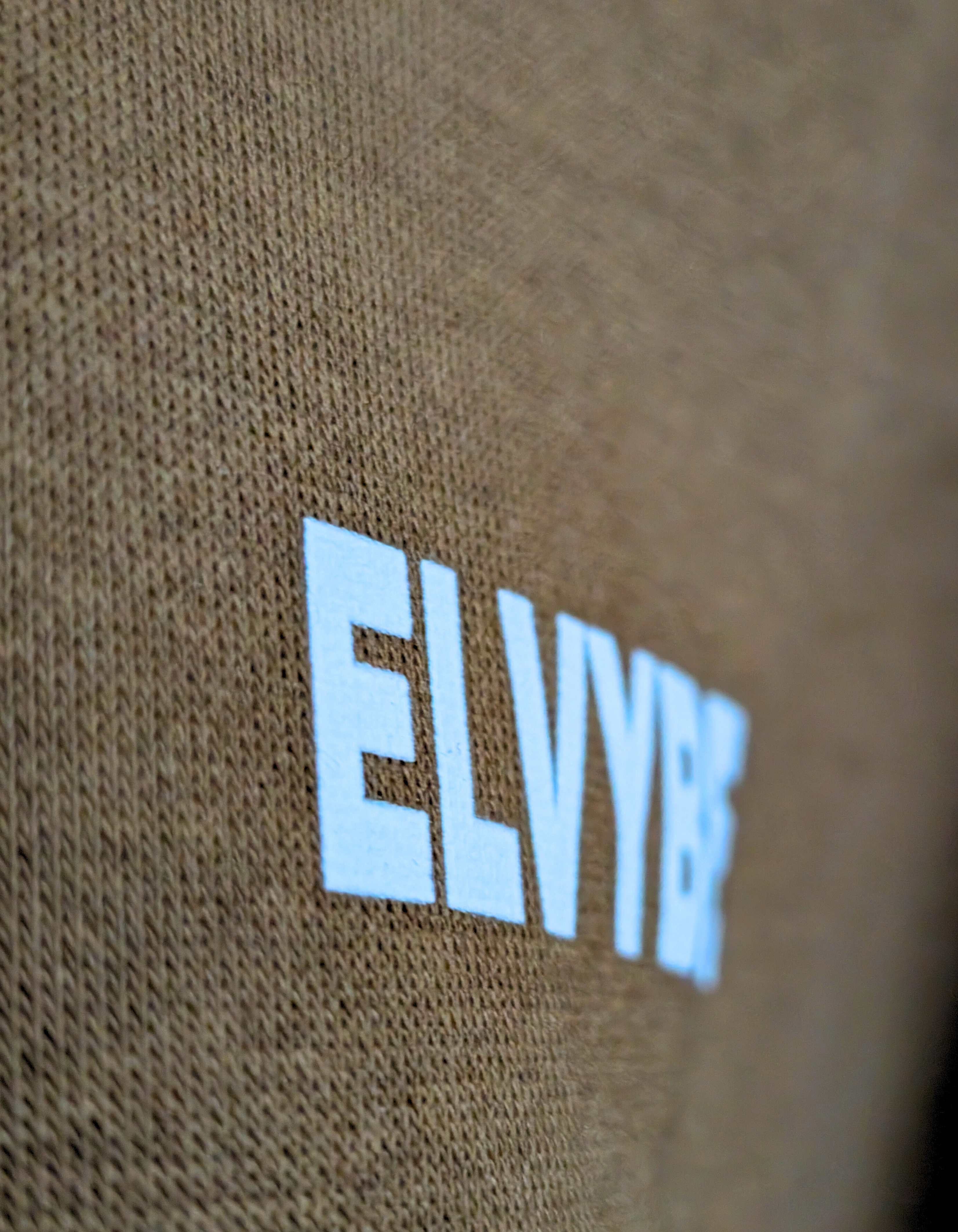 BROWN HOODIE ESSENTIAL ELVYBE