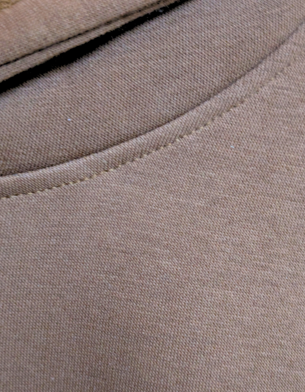 BROWN HOODIE ESSENTIAL ELVYBE