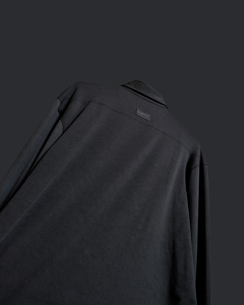 BLACK ESSENTIAL SHIRT ELVYBE
